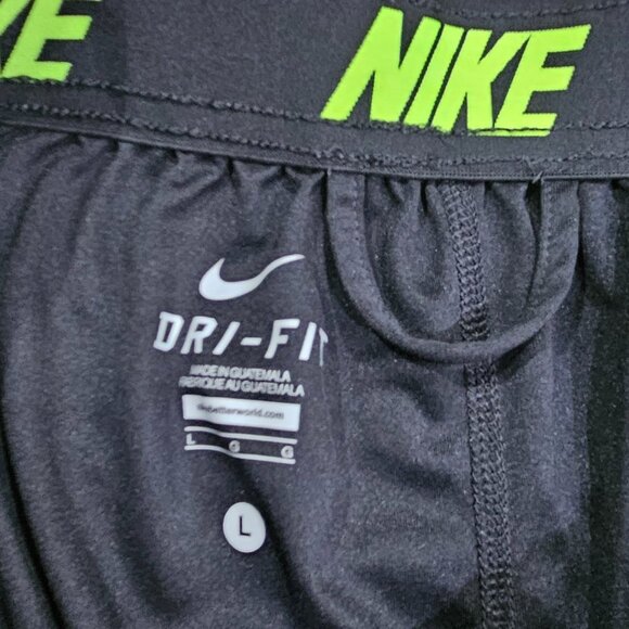 Men's Nike Basketball Shorts & Swim Trunks - Large - Picture 3 of 16